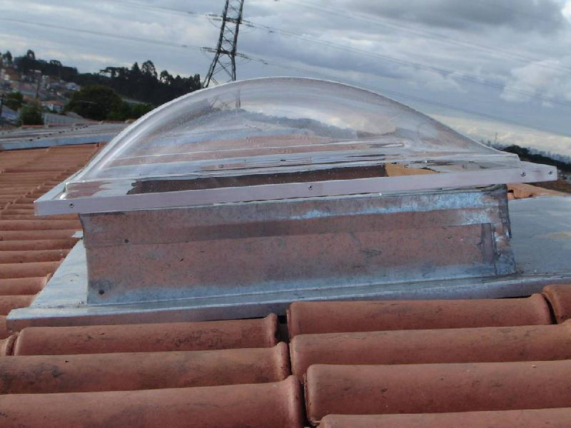 Urnas de Acrílico - Brindes - Displays - Troféus em Acrílicos - Clarabóias - Domos em Acrílico - Impressão a Laser